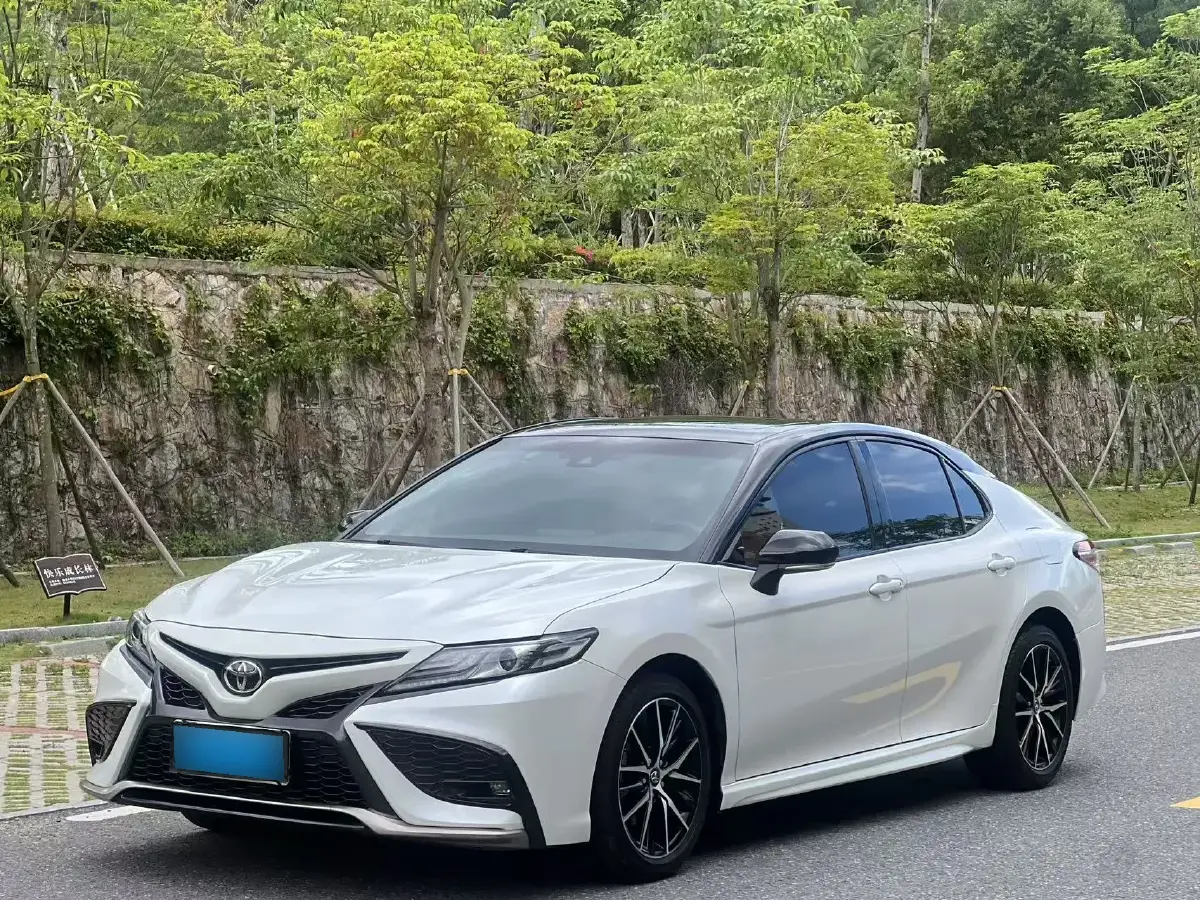 2021 Toyota Camry 2.0L 178HP L4 CVT