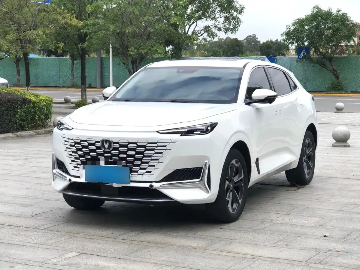 2022 ChangAn UNI-K iDD 1.5T 170HP L4 6TCT PHEV 30.74KWH