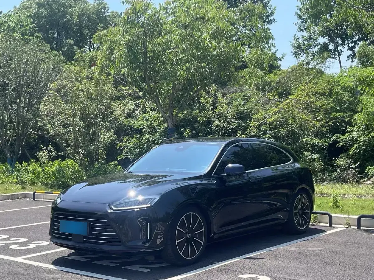 2022 HIMA AITO M5 Range Extended 125HP REEV 40KWH