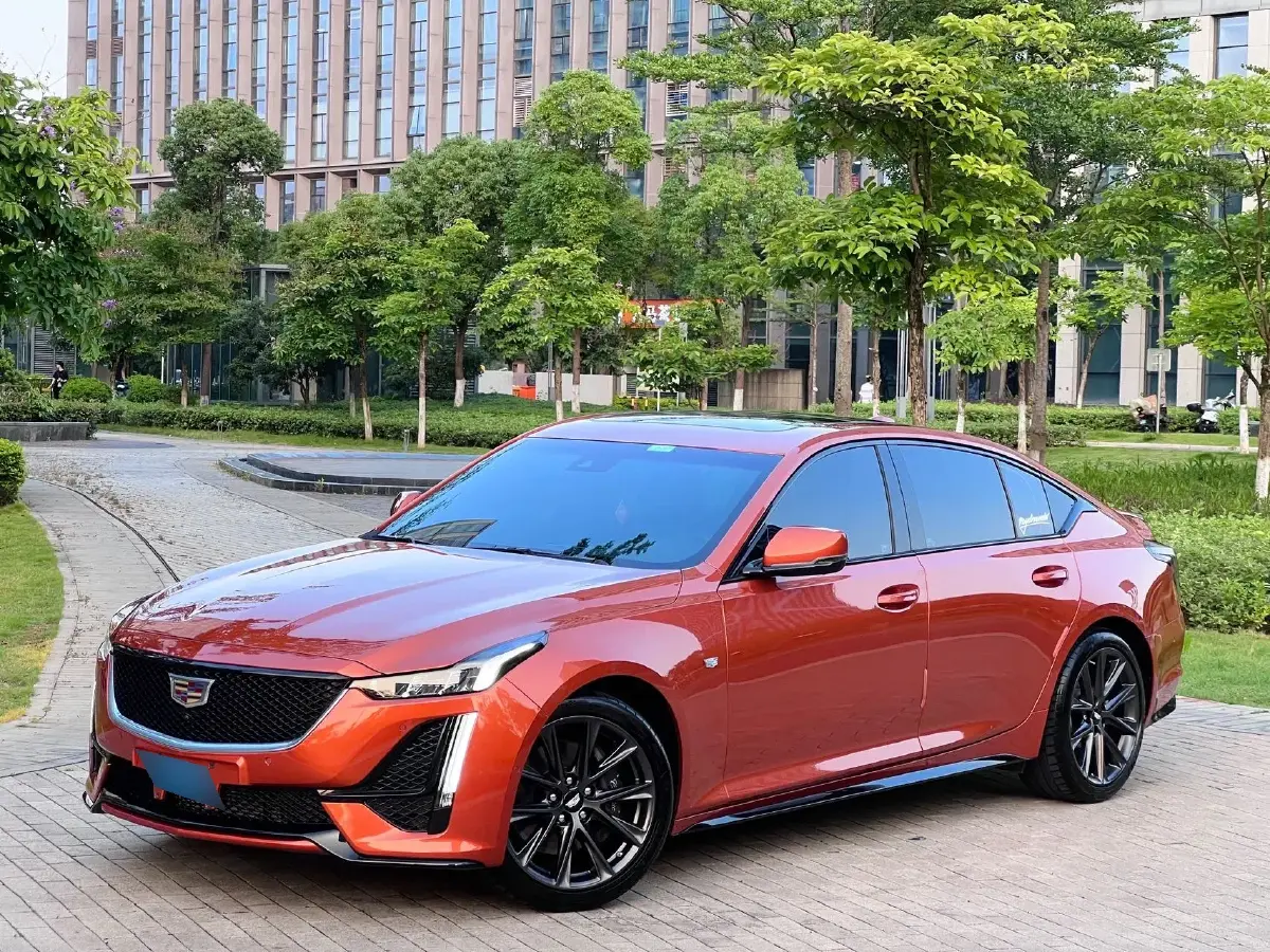 2023 Cadillac CT5 2.0T 237HP L4 10AT