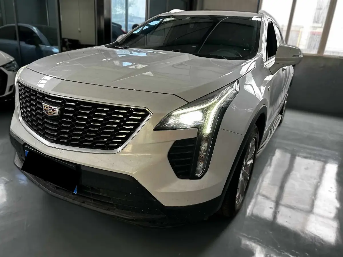 2022 Cadillac XT4 2.0T 237HP L4 9AT