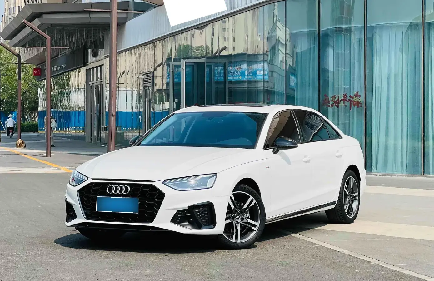 2022 Audi A4L 2.0T 190HP L4 7DCT