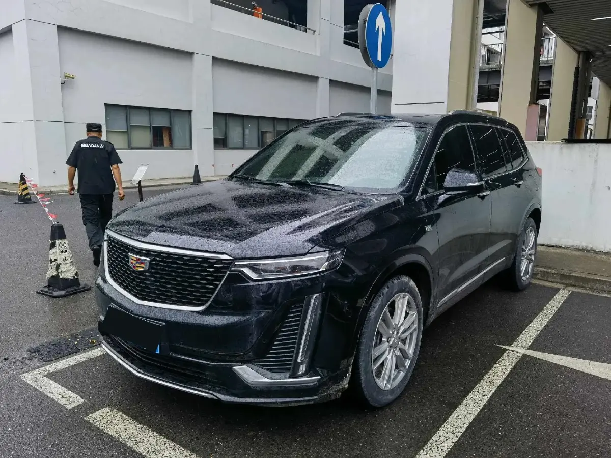 2022 Cadillac XT6 2.0T 237HP L4 9AT