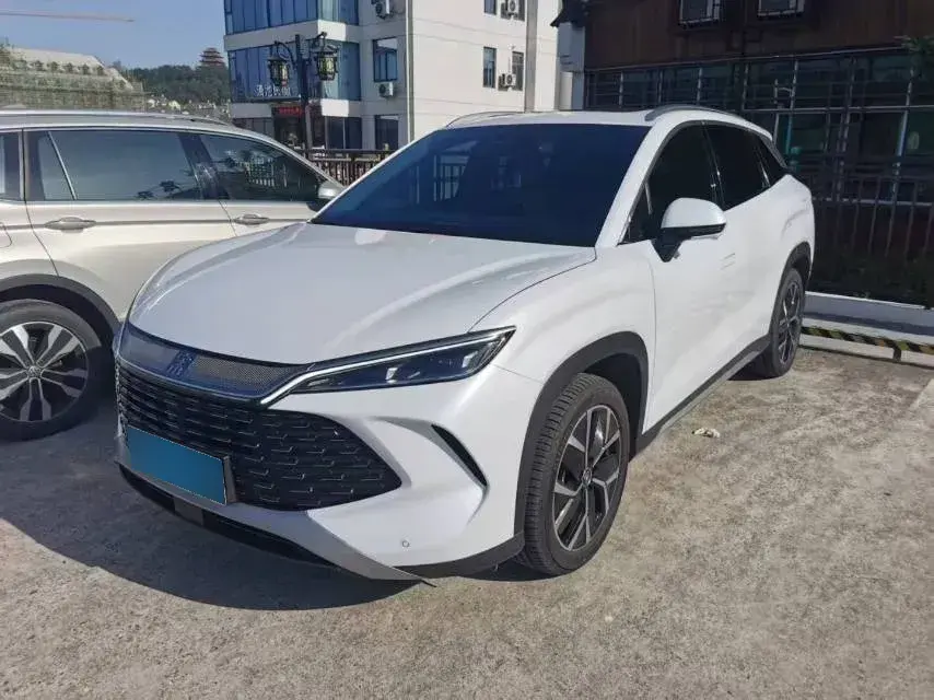 2024 BYD SongL DM-i 1.5L 101HP L4 E-CVT PHEV 26.6KWH