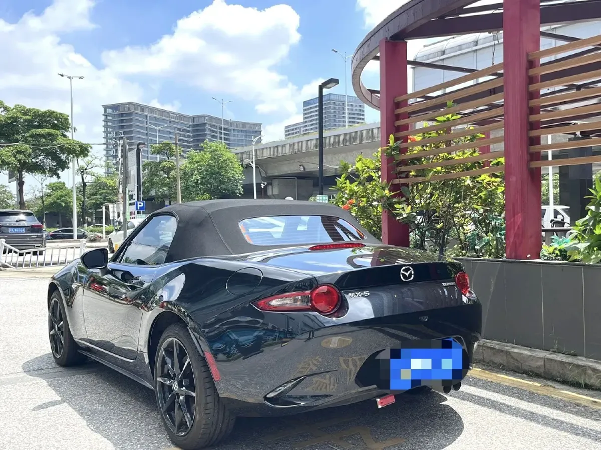 2023 BMW 3.0T 333HP L6 8AT,autocango,china used car exporter,china ev exporter,chinese used car exporter,chinese used ev exporter