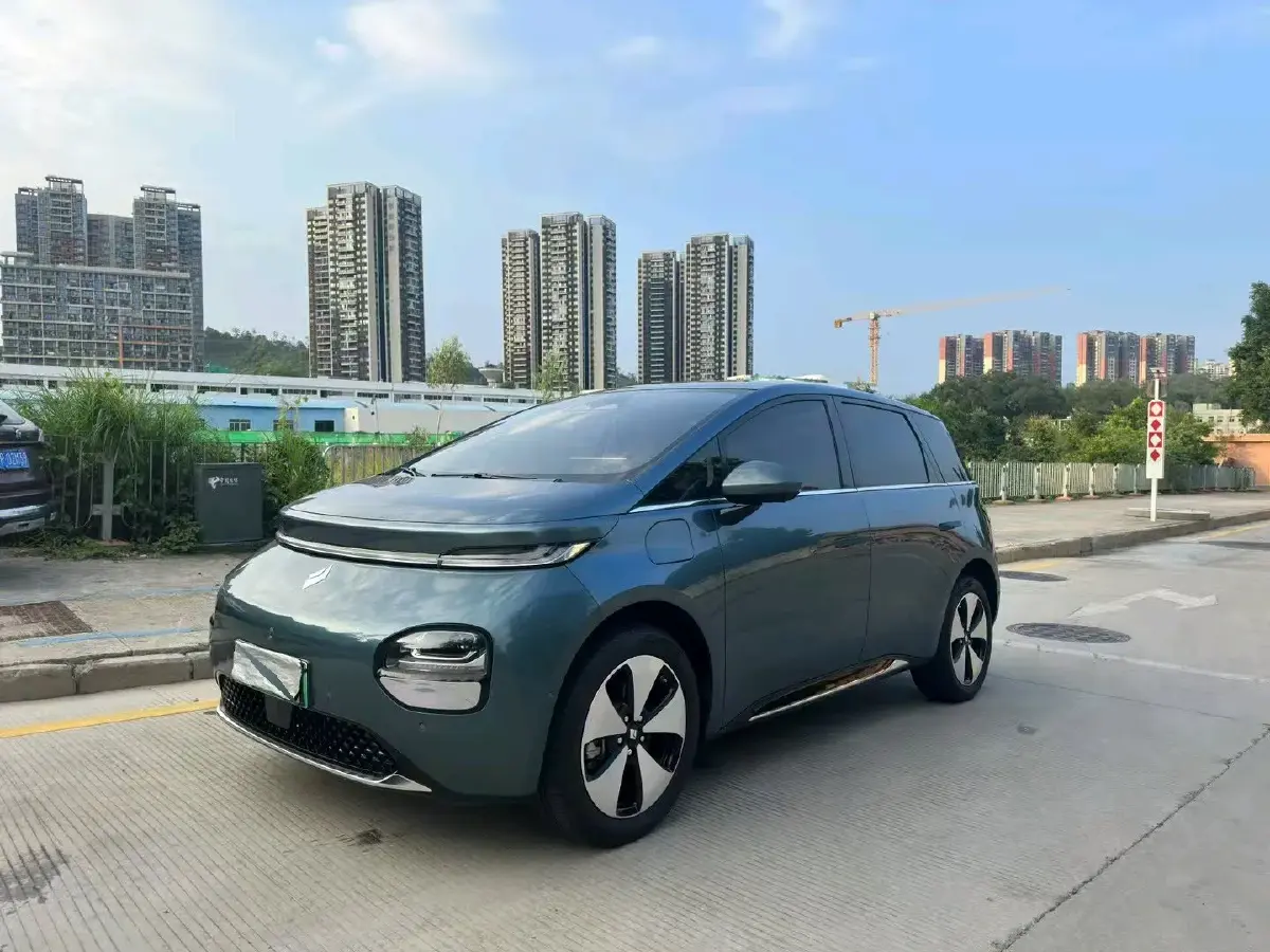 2023 BaoJun Cloud BEV 50.6KWH