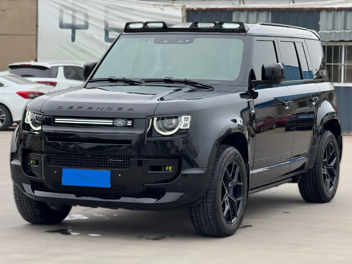 2023 Land Rover Defender 3.0T 400HP L6 8AT