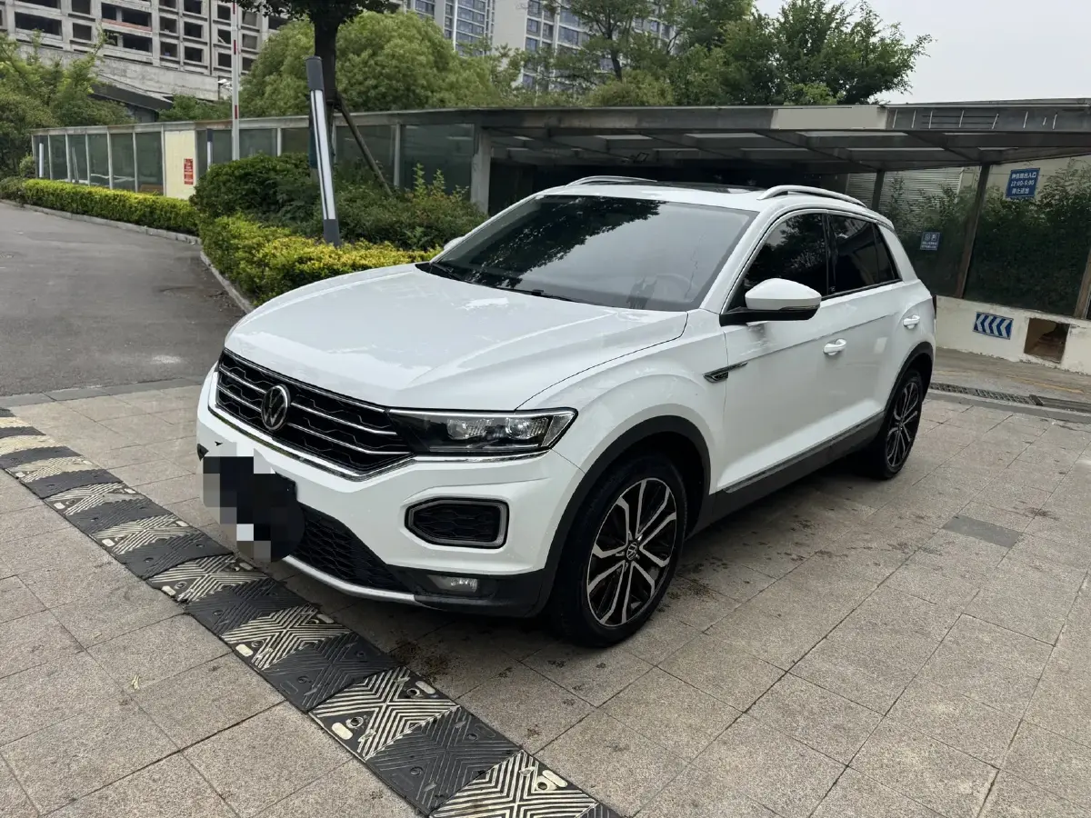 2020 Volkswagen T-Roc 1.4T 150HP L4 7DCT