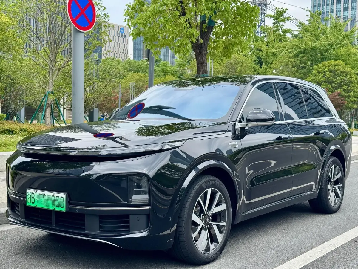 2023 Li L8 Range Extended 154HP REEV 40.9KWH