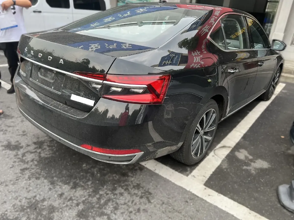 2025 Skoda Superb 1.4T 150HP L4 7DCT,autocango,china used car exporter,china ev exporter,chinese used car exporter,chinese used ev exporter
