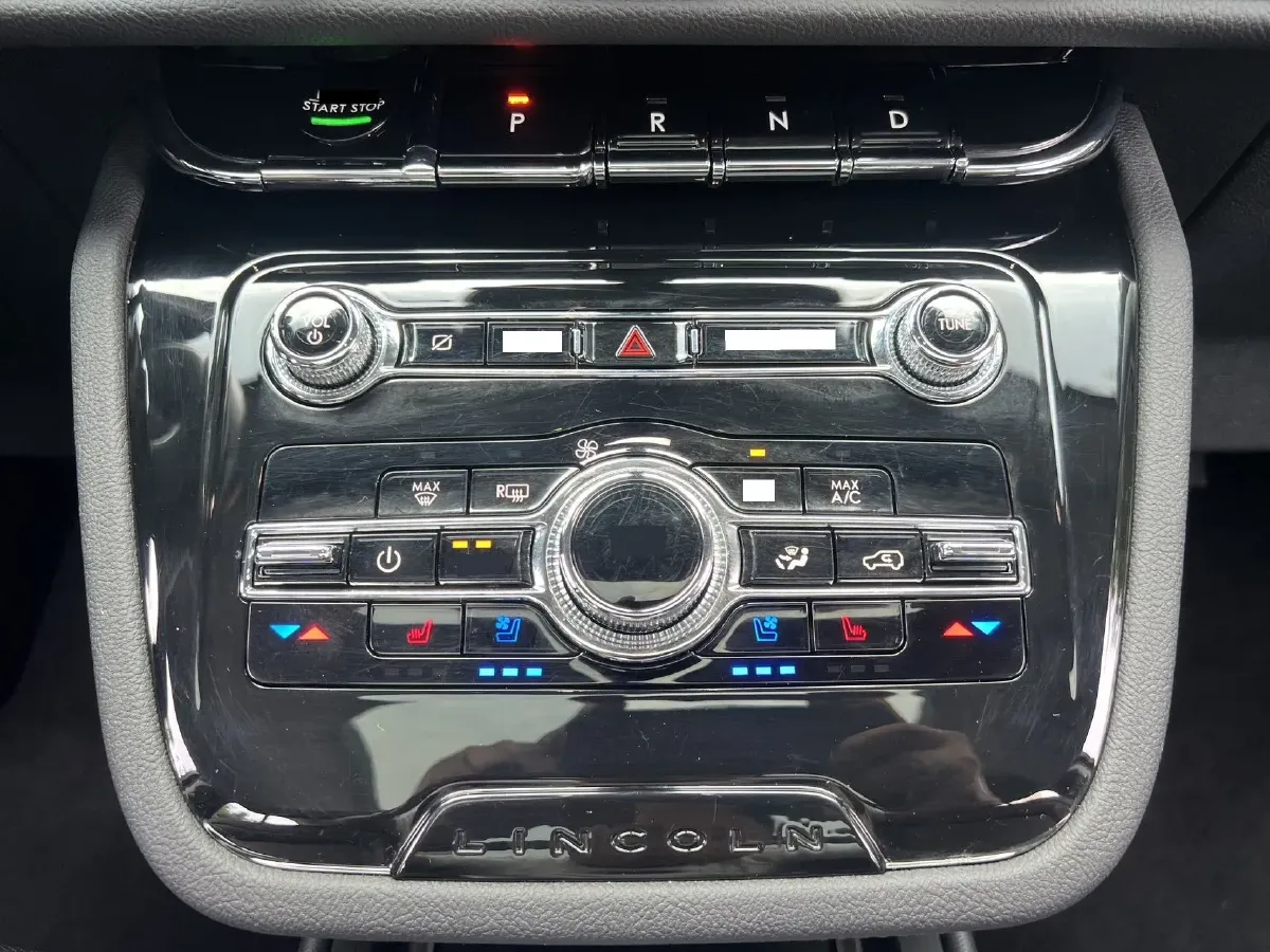 2022 Lincoln Corsair 2.0T 245HP L4 8AT,autocango,china used car exporter,china ev exporter,chinese used car exporter,chinese used ev exporter