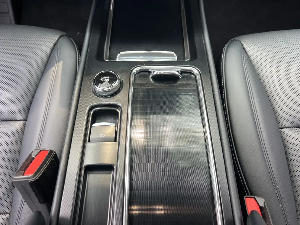 2022 Lincoln Corsair 2.0T 245HP L4 8AT,autocango,china used car exporter,china ev exporter,chinese used car exporter,chinese used ev exporter