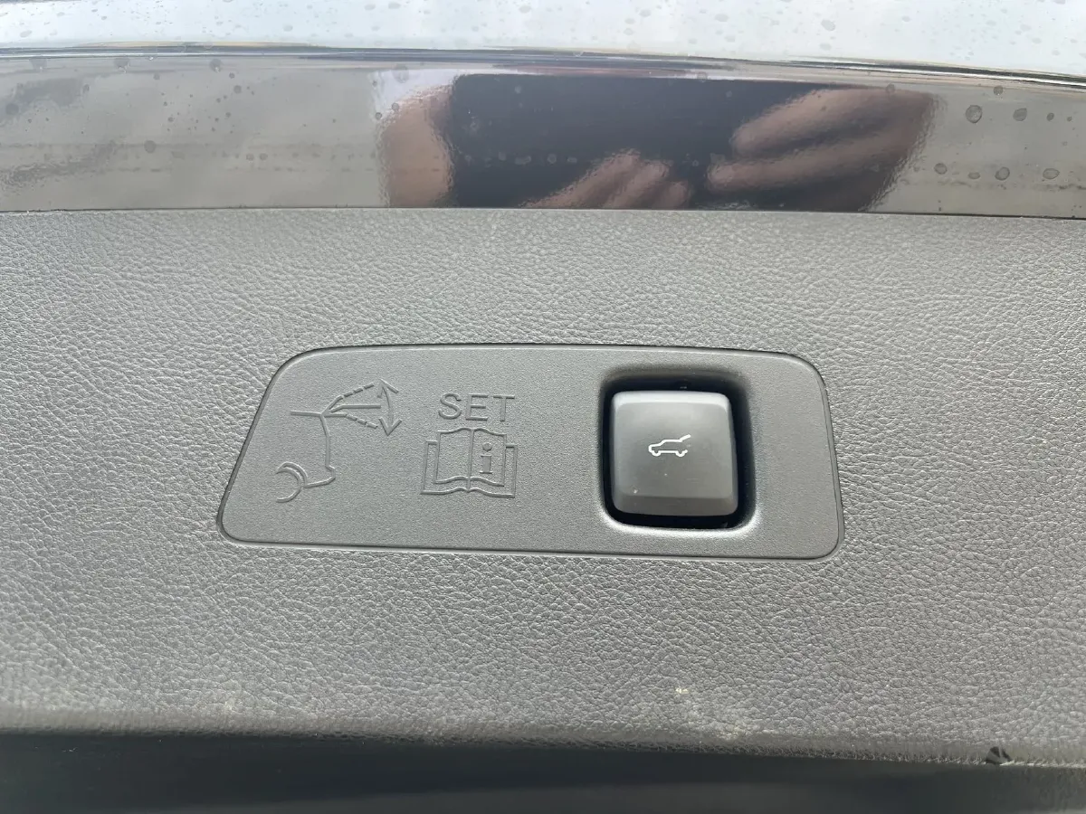 2022 Lincoln Corsair 2.0T 245HP L4 8AT,autocango,china used car exporter,china ev exporter,chinese used car exporter,chinese used ev exporter