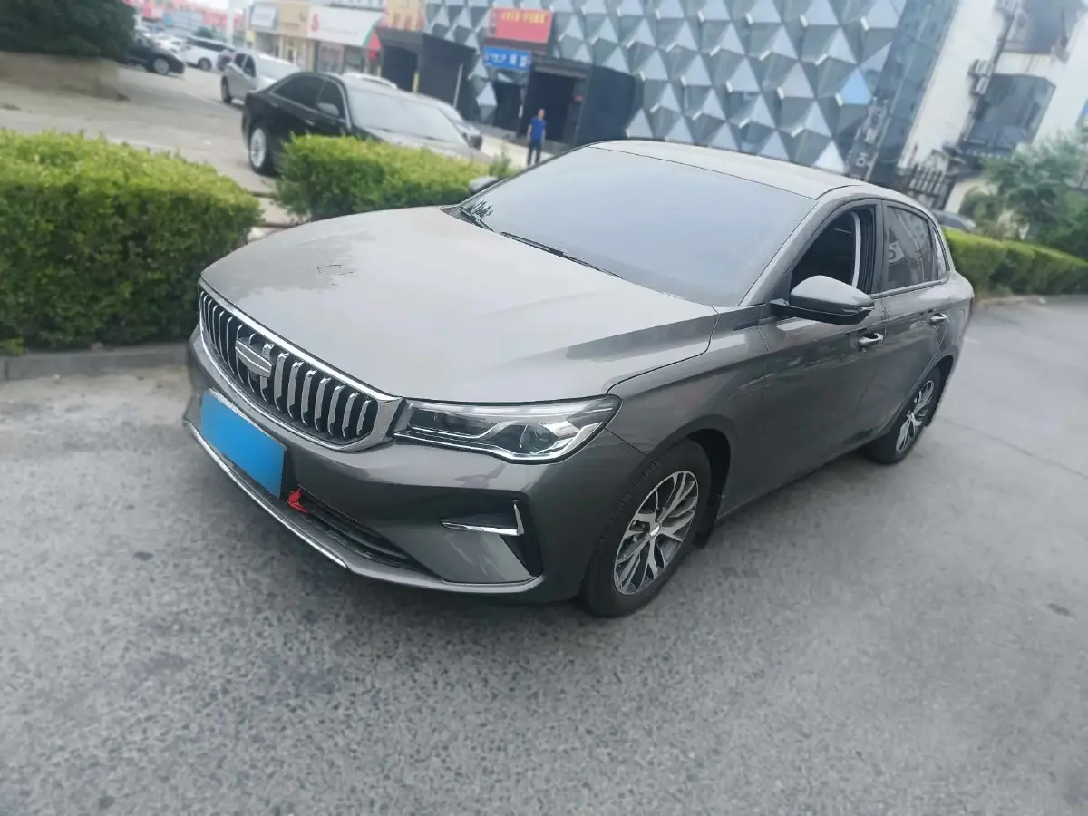 2025 Geely Emgrand 1.5L 127HP L4 CVT