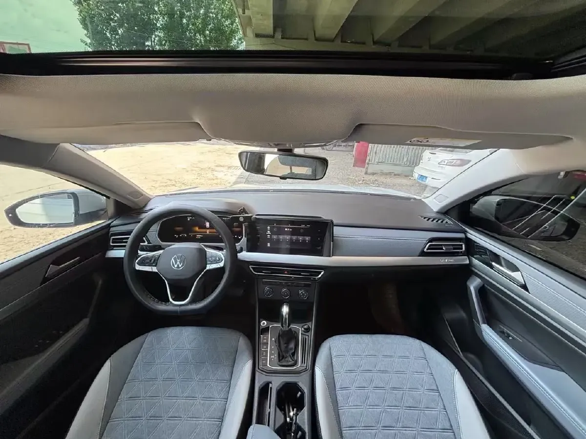 2023 Volkswagen Lavida 1.4T 150HP L4 7DCT,autocango,china used car exporter,china ev exporter,chinese used car exporter,chinese used ev exporter