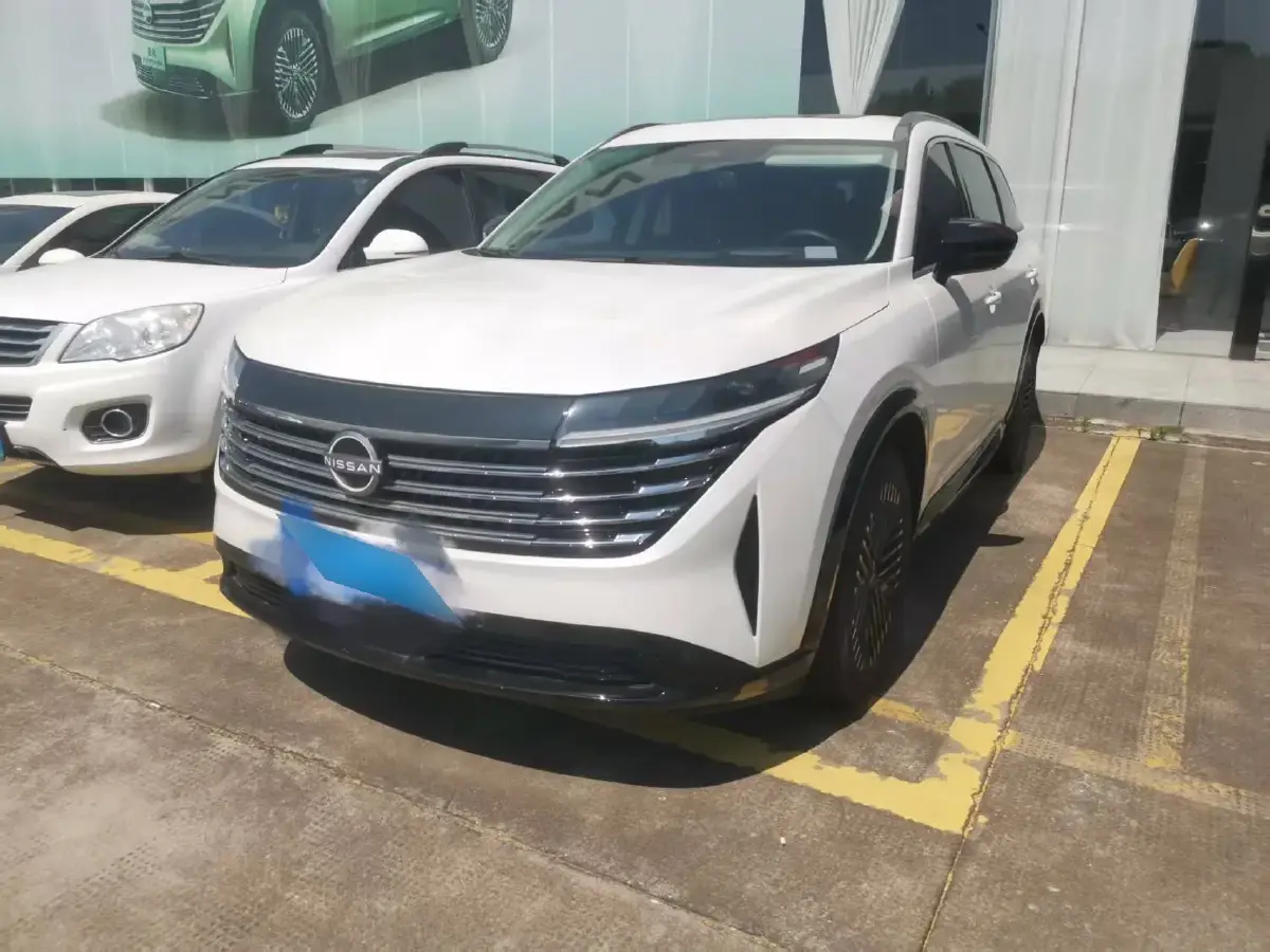 2024 Nissan Pathfinder 2.0T 252HP L4 9AT