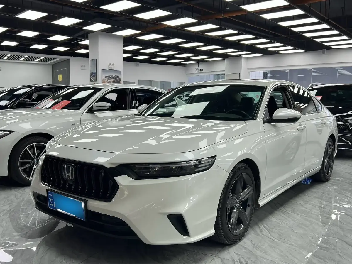 2024 Honda Inspire 1.5T 192HP L4 CVT