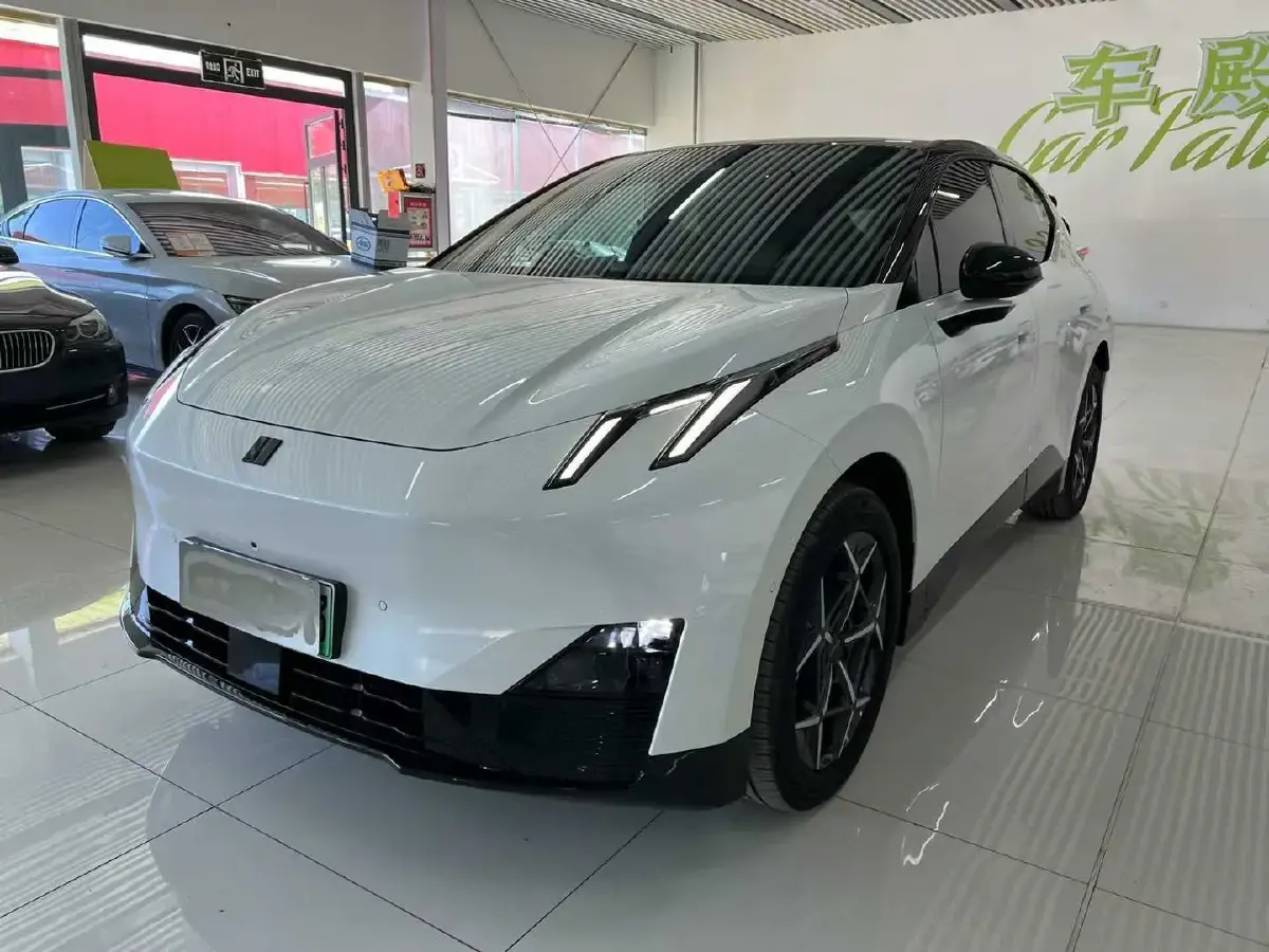 2025 LYNK&CO Z20 BEV 61.47KWH