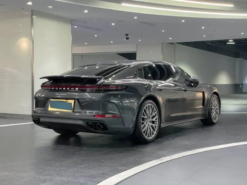 2024 Porsche Panamera 2.9T 353HP V6 8DCT,autocango,china used car exporter,china ev exporter,chinese used car exporter,chinese used ev exporter