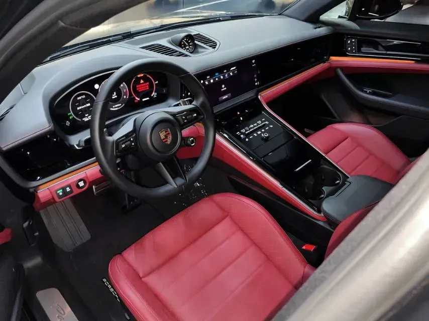 2024 Porsche Panamera 2.9T 353HP V6 8DCT,autocango,china used car exporter,china ev exporter,chinese used car exporter,chinese used ev exporter