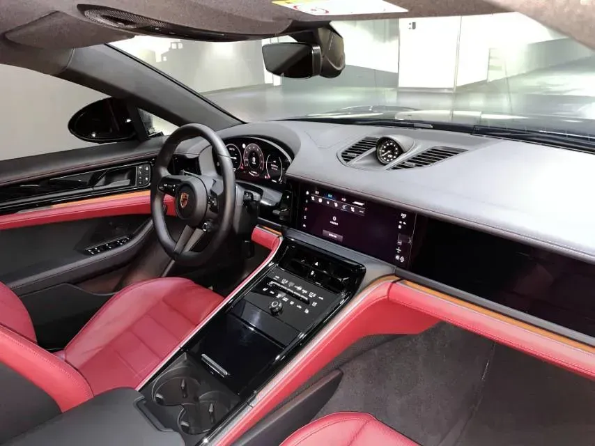 2024 Porsche Panamera 2.9T 353HP V6 8DCT,autocango,china used car exporter,china ev exporter,chinese used car exporter,chinese used ev exporter