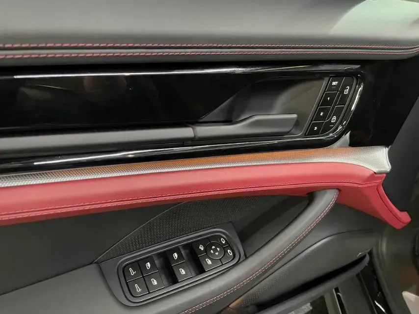 2024 Porsche Panamera 2.9T 353HP V6 8DCT,autocango,china used car exporter,china ev exporter,chinese used car exporter,chinese used ev exporter