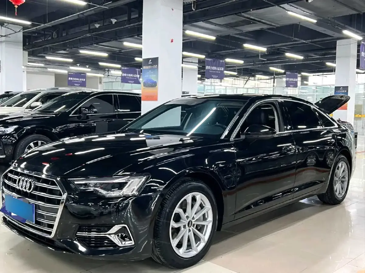 2022 Audi A6L 2.0T 190HP L4 7DCT
