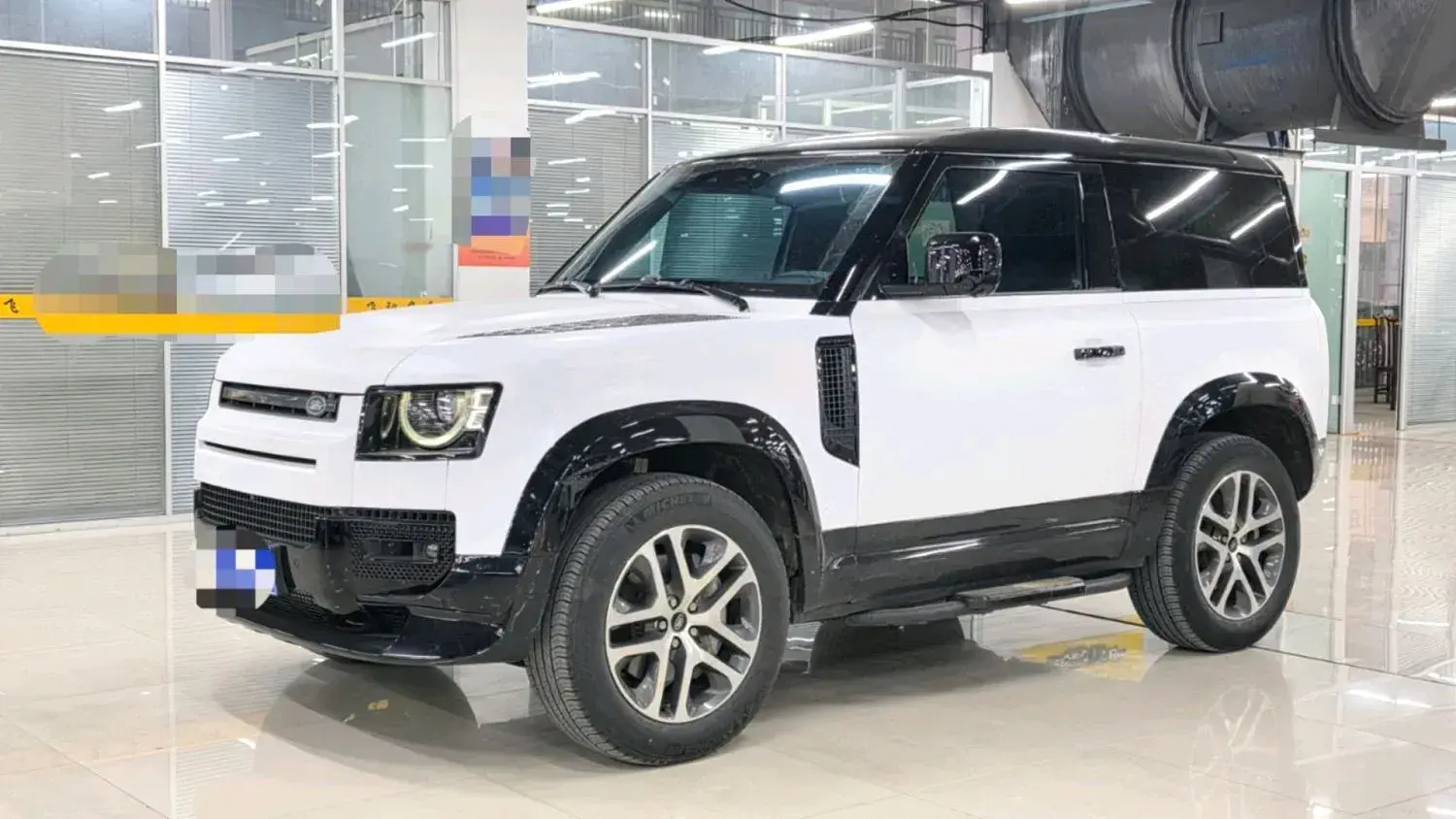 2023 Land Rover Defender 3.0T 400HP L6 8AT