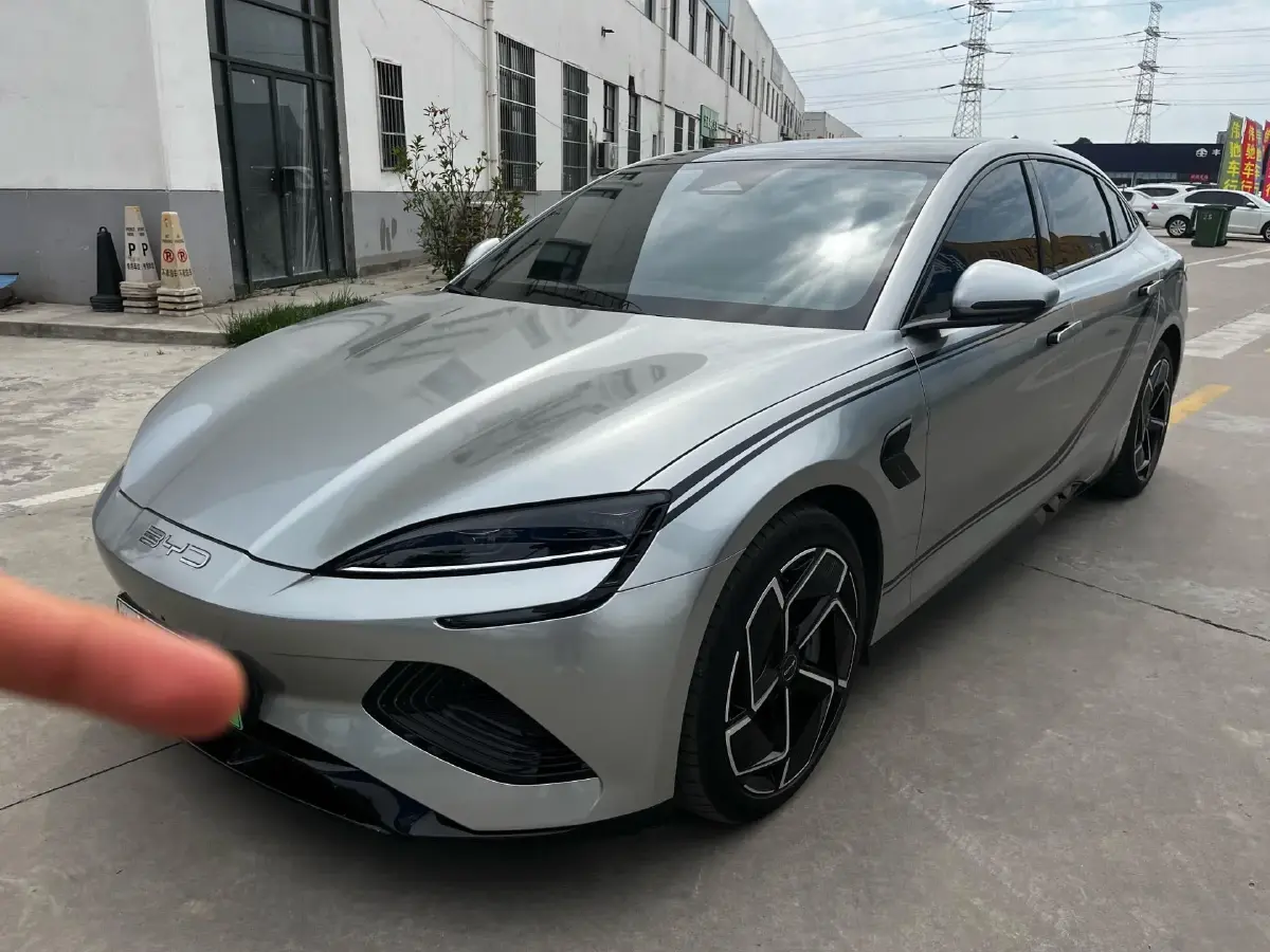 2023 BYD Seal BEV 82.5KWH