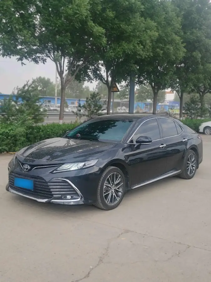 2021 Toyota Camry 2.5L 209HP L4 8AT