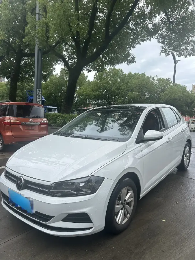 2023 Volkswagen Polo 1.5L 110HP L4 6AT