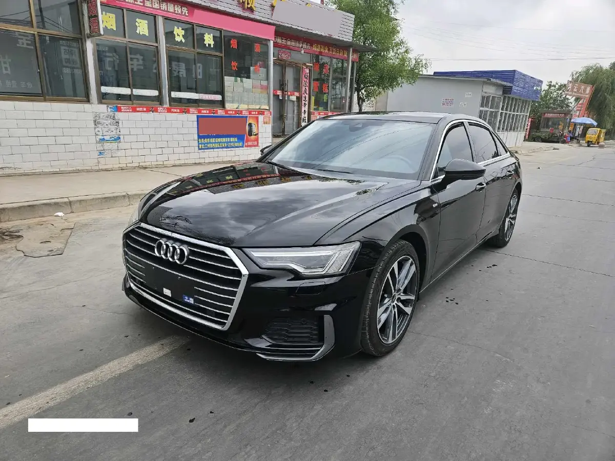 2022 Audi A6L 2.0T 190HP L4 7DCT