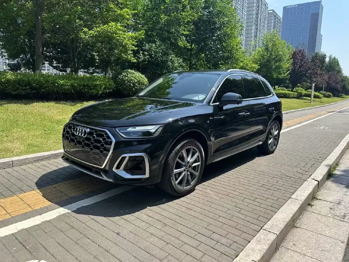 2022 Audi Q5L 2.0T 190HP L4 7DCT
