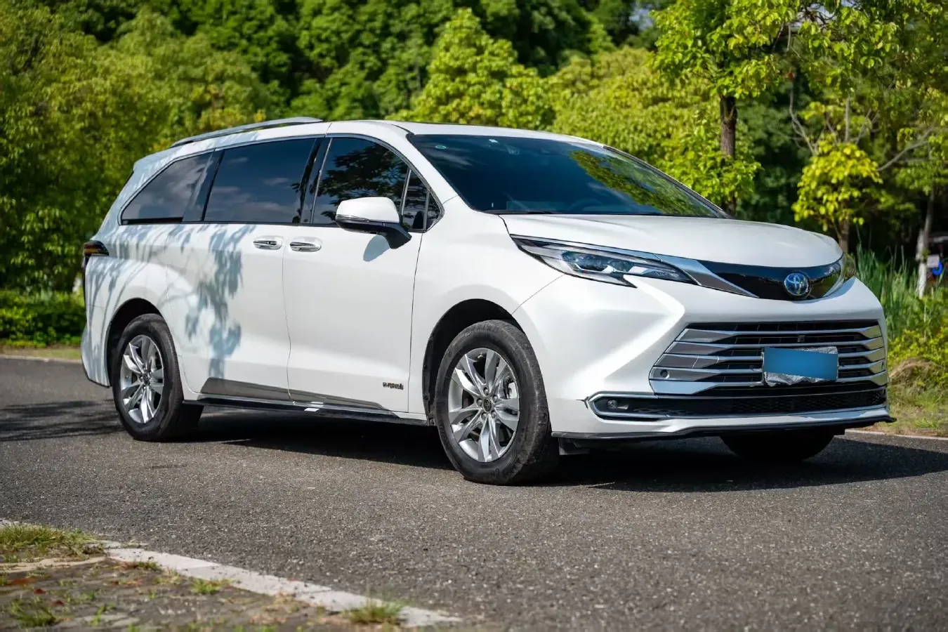 2021 Toyota Sienna 2.5L 192HP L4 E-CVT Hybrid,autocango,china used car exporter,china ev exporter,chinese used car exporter,chinese used ev exporter