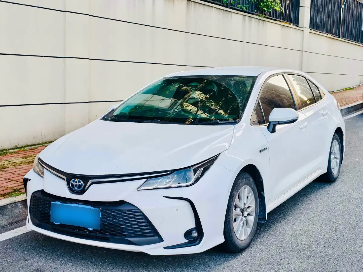 2023 Toyota Corolla 1.8L 98HP L4 E-CVT Hybrid