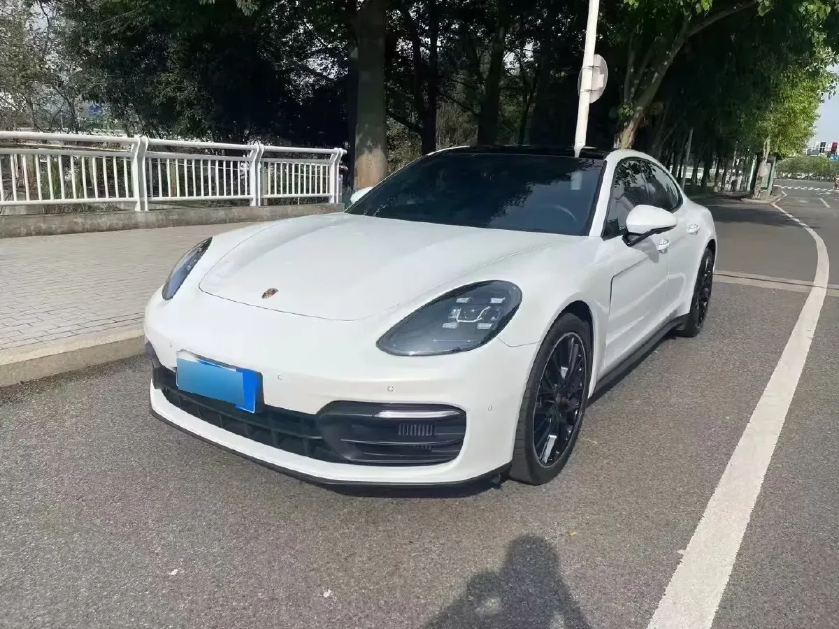 2024 Porsche Panamera 2.9T 353HP V6 8DCT,autocango,china used car exporter,china ev exporter,chinese used car exporter,chinese used ev exporter
