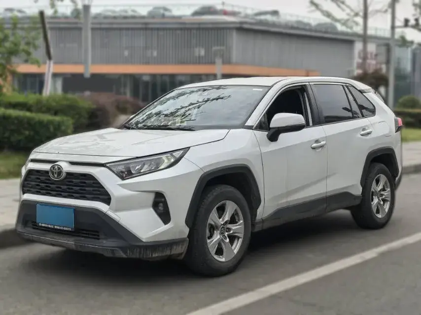 2023 Toyota RAV4 2.0L 171HP L4 CVT