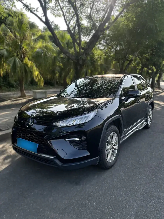2022 Toyota Wildlander 2.5L 178HP L4 E-CVT Hybrid