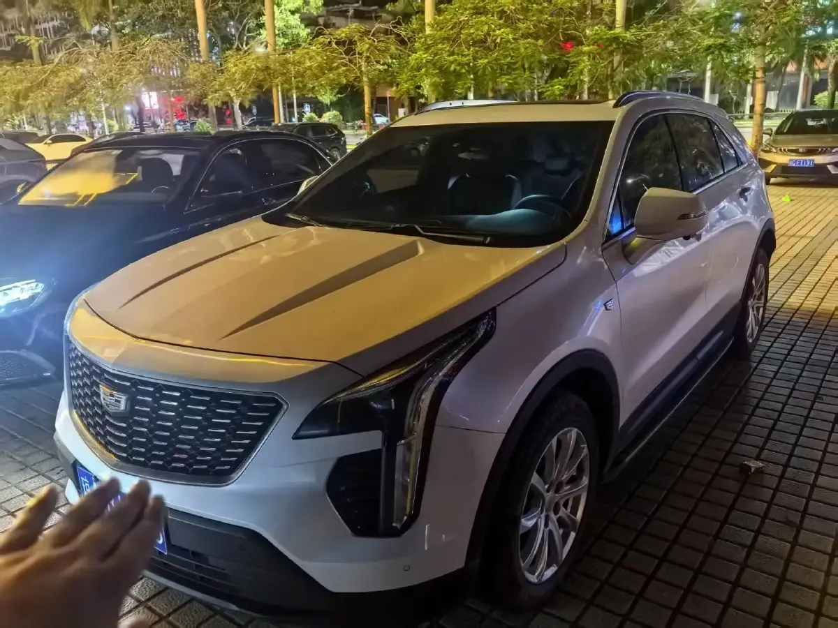 2022 Cadillac XT4 2.0T 237HP L4 9AT