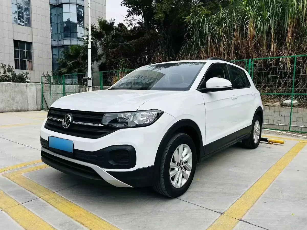 2021 Volkswagen Tacqua 1.5L 113HP L4 5MT
