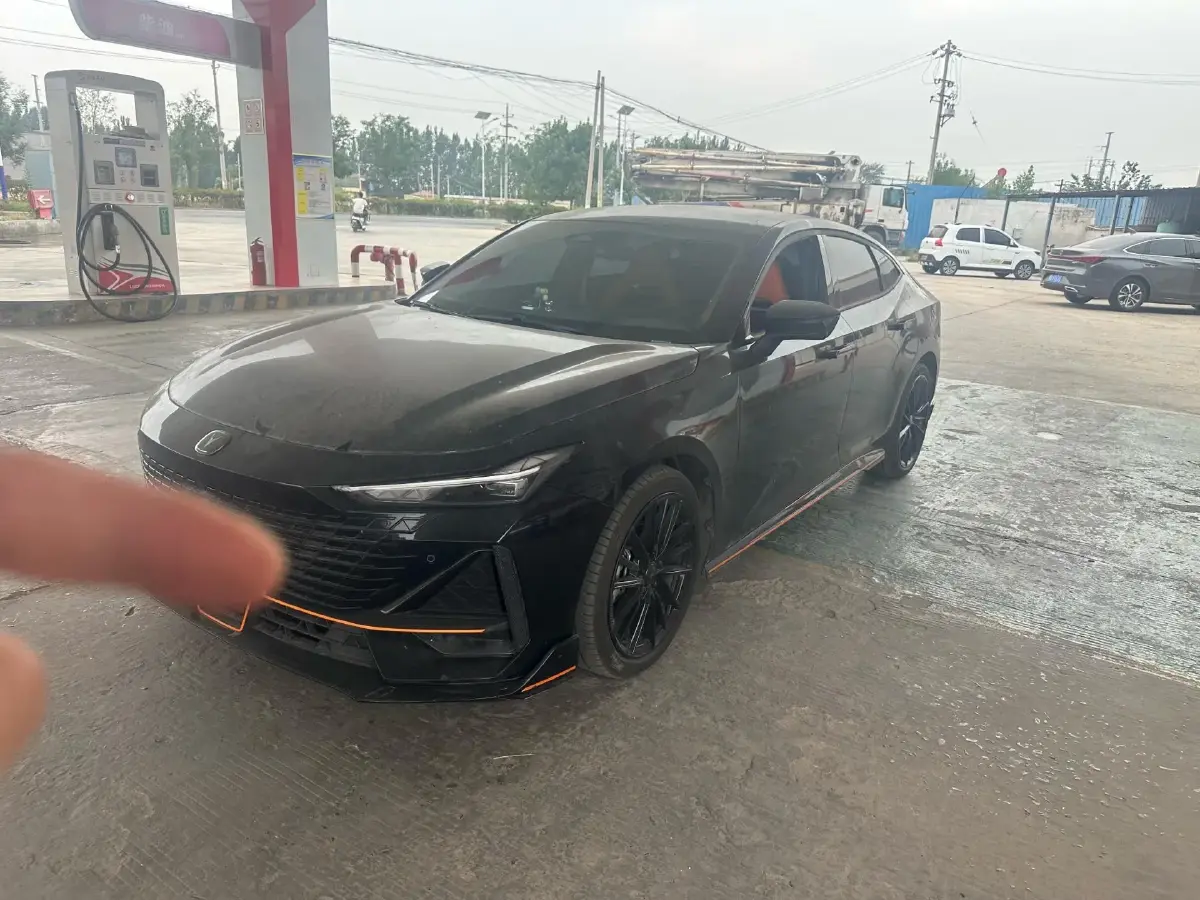 2023 ChangAn UNI-V 1.5T 188HP L4 7DCT