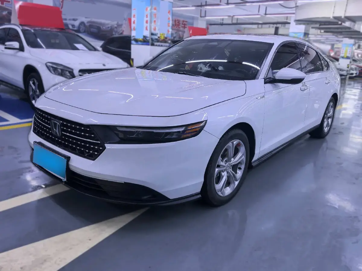 2023 Honda Accord 1.5T 192HP L4 CVT