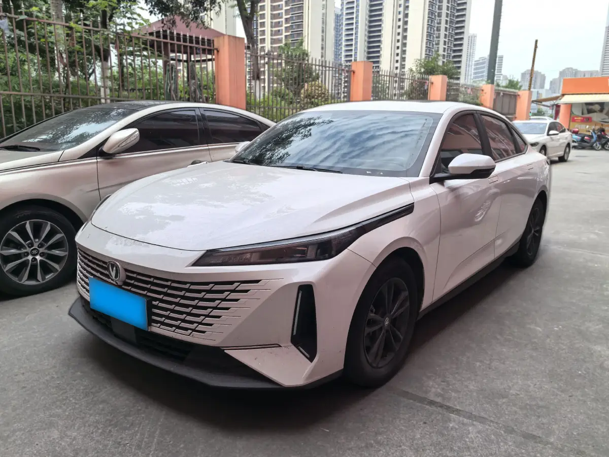 2023 ChangAn Lamore 1.5T 170HP L4 7DCT