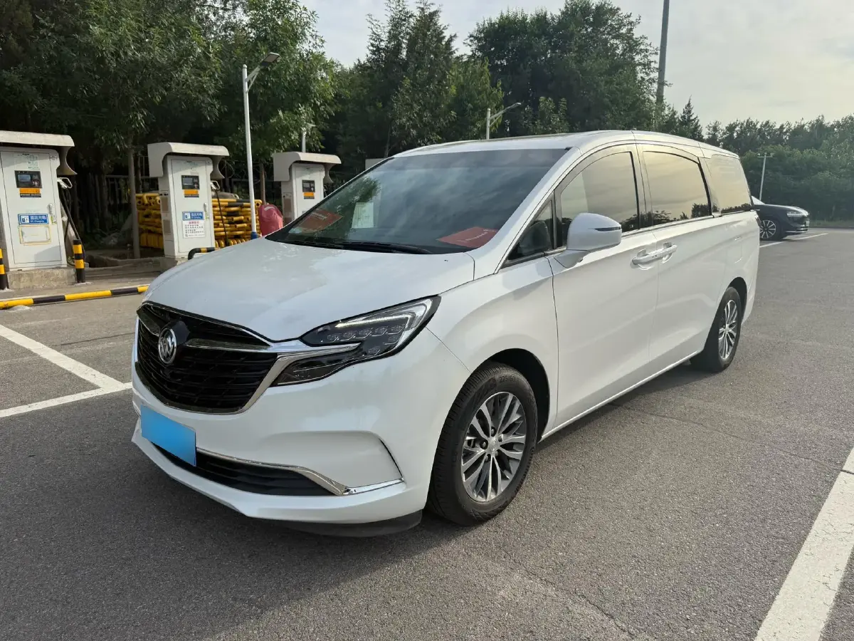 2022 Buick GL8 2.0T 237HP L4 9AT