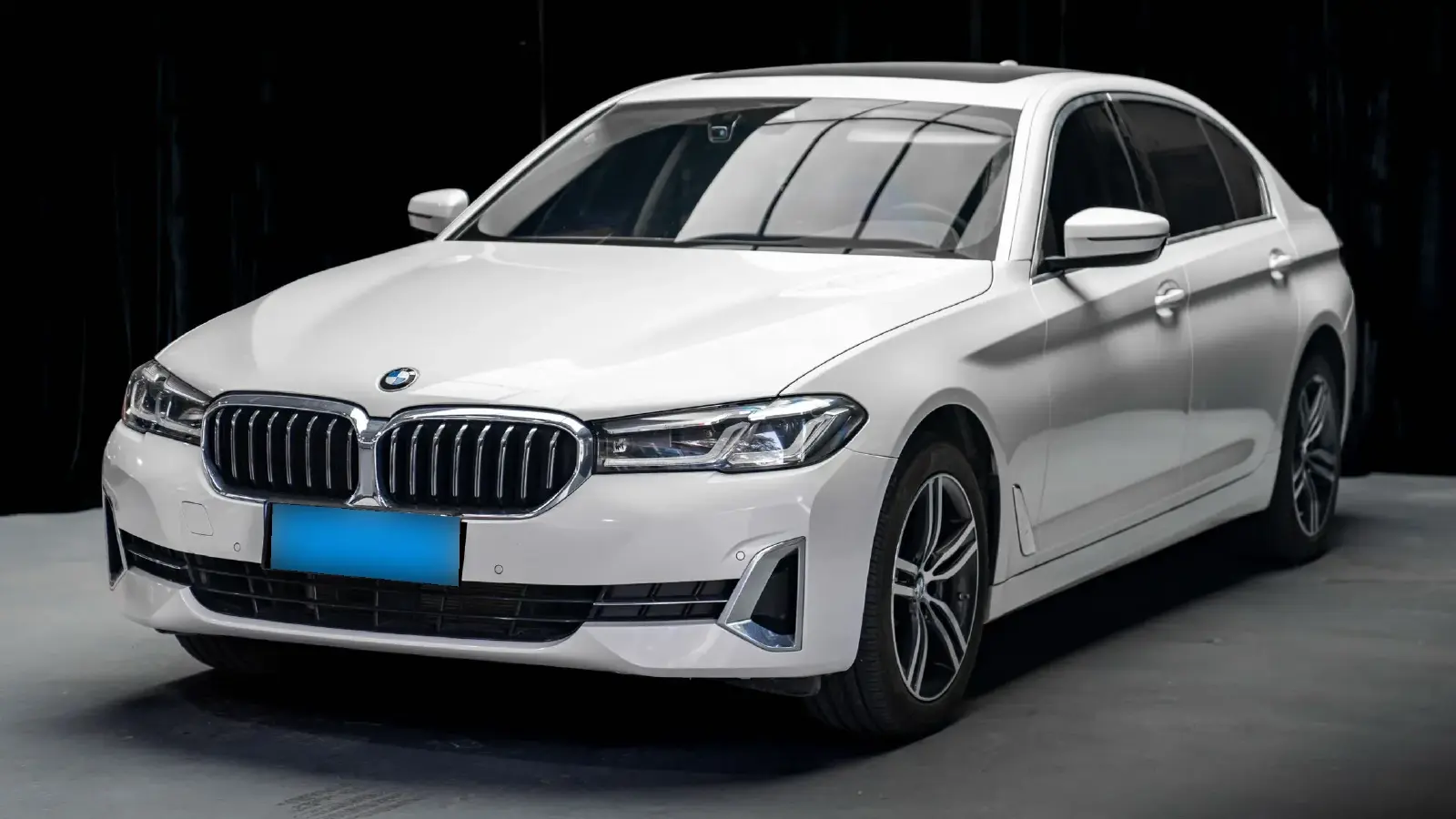 2022 BMW 5 Series 2.0T 252HP L4 8AT