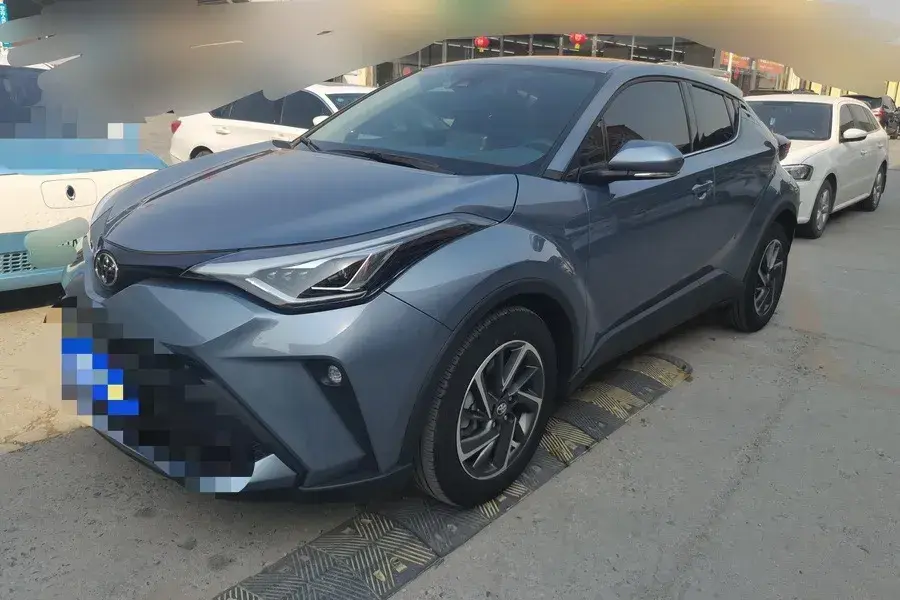 2023 Toyota C-HR 2.0L 171HP L4 CVT