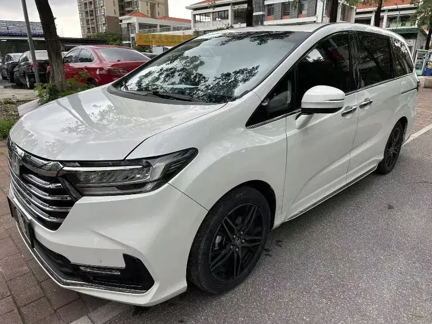 2022 Honda Odyssey 2.0L 146HP L4 E-CVT Hybrid