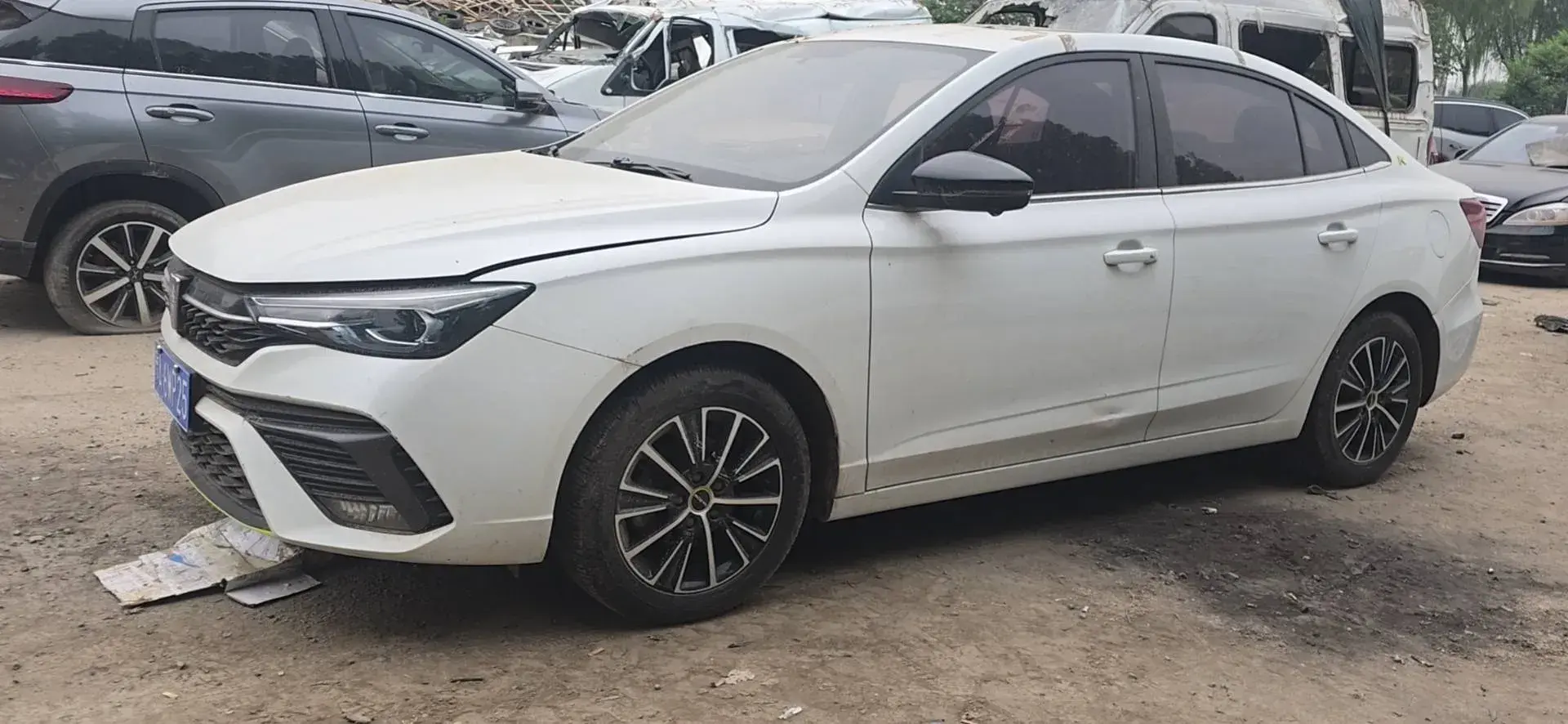2021 Roewe i5 1.5L 120HP L4 CVT