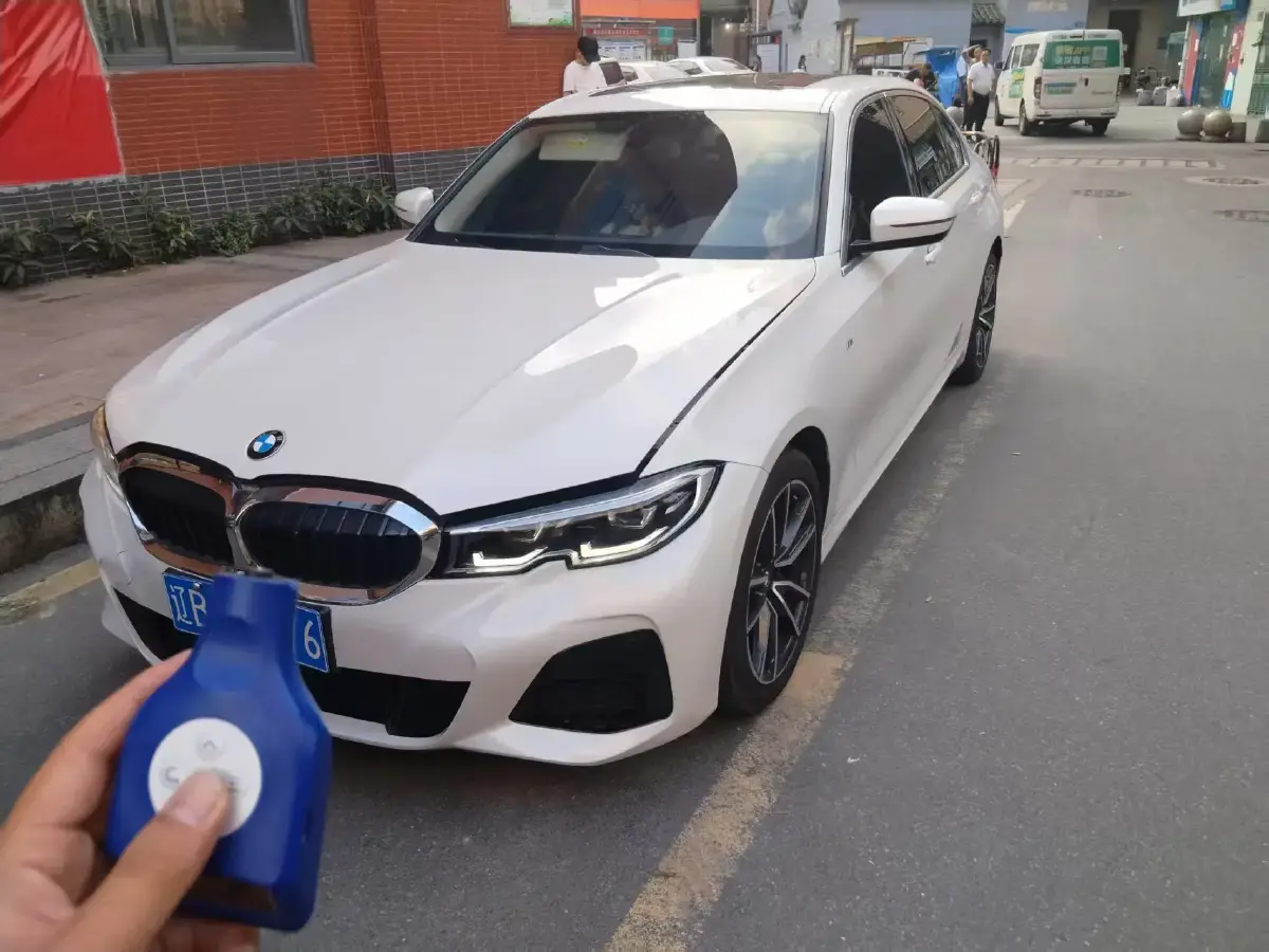 2022 BMW 3 Series 2.0T 156HP L4 8AT