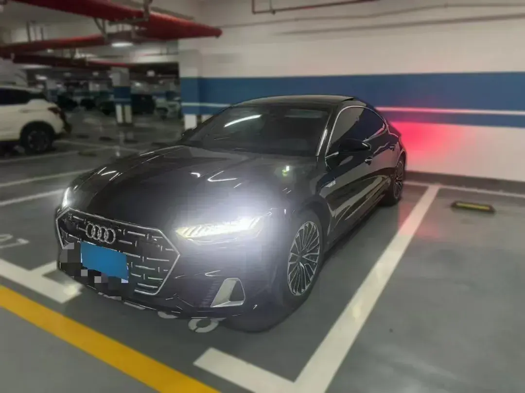 2024 Audi A7L 2.0T 245HP L4 7DCT